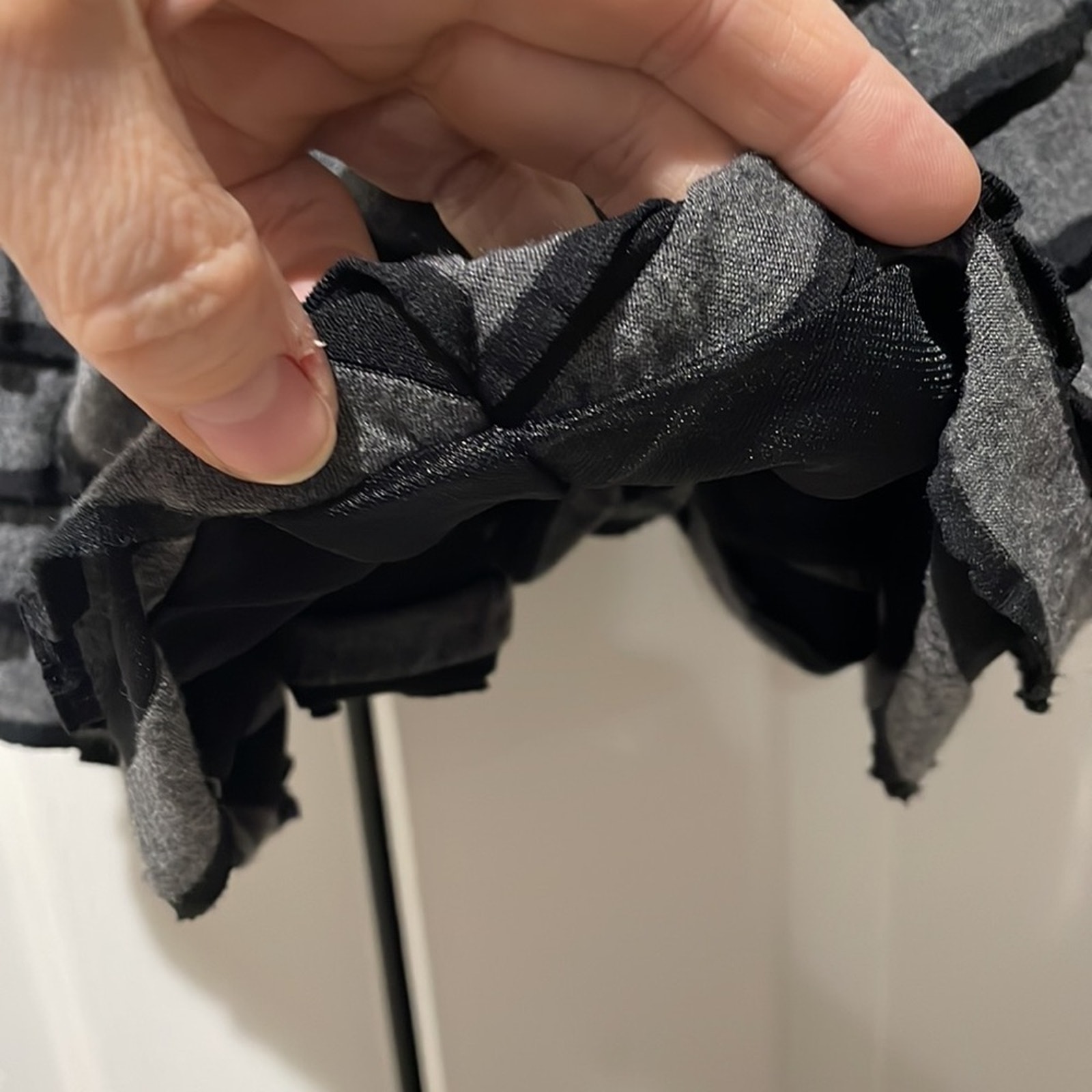 Pippa And Julie 5 Long Swing Top Black Grey Stripe Grey Rosette Flowers Euc — image 7 of 8